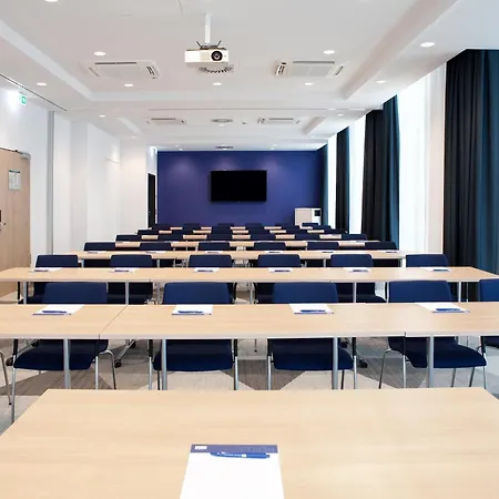 מלון Express - 3*